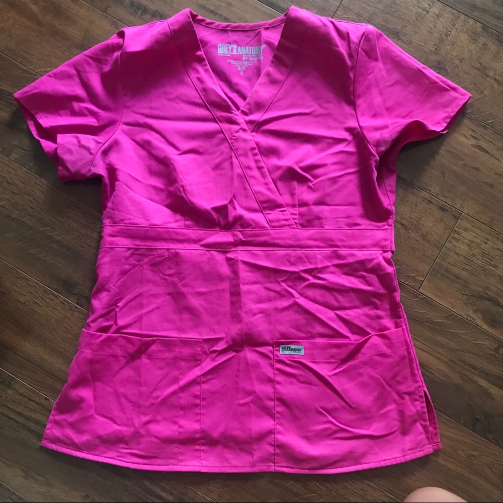 S Pink scrub top